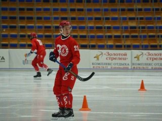 Чемпион мира по хоккею с мячом Дмитрий Барбаков вернулся в «Родину»
