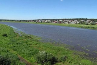 Спасение тонущего мужчины в реке Вятка: героизм очевидцев
