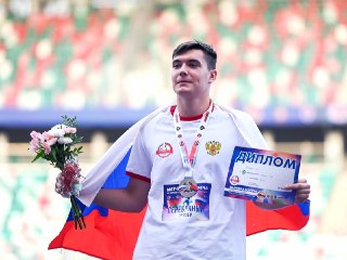 Илья Потемкин завоевал серебро на международных стартах в Минске